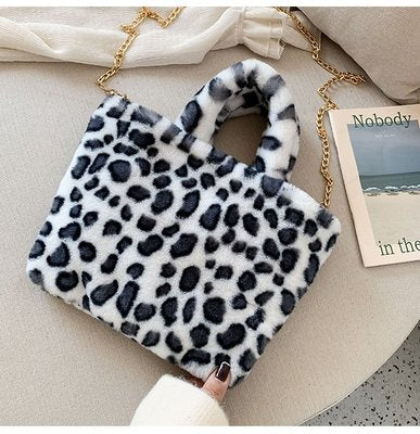Vegan leopard Print Shoulder Bag